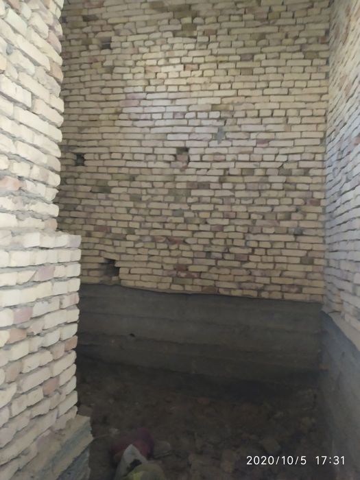 Запчасть бозорда,6сотокли курилиши тугалланмаган участок сотилади, нар