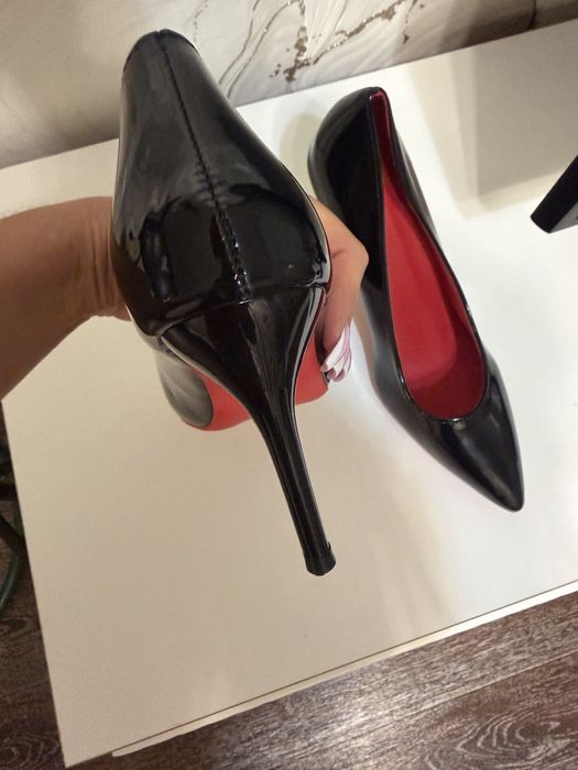 Туфли на шпильке НОВЫЕ