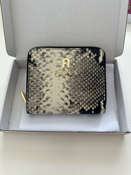 Дамски портмонета FURLA. Различни видове