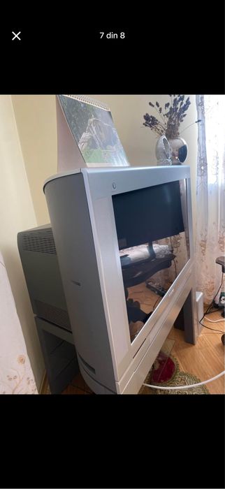 Televizor PHILIPS non-smart TV