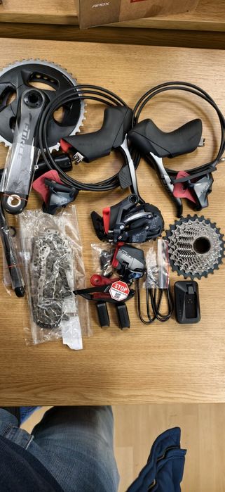 НОВ Groupset SRAM Force D1 eTap AXS 2x12spd Hydraulic Road Disc Brake