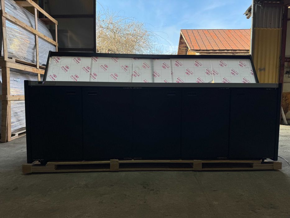 Vitrină frigorifică 250 cm pentru măcelărie
