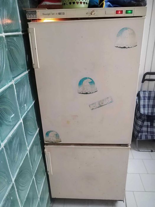 Хладилник с фризер