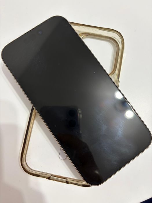 Iphone 15 pro de vanzare