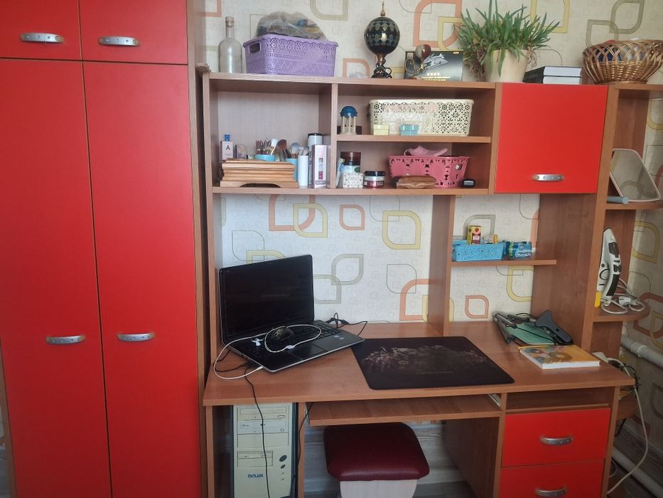 Продам стенку в детскую