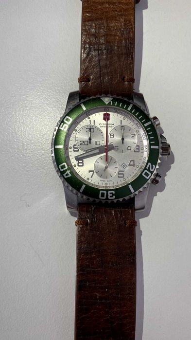 Ceas Victorinox Maverick 43 verde