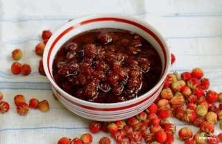 Земляничное варенье.