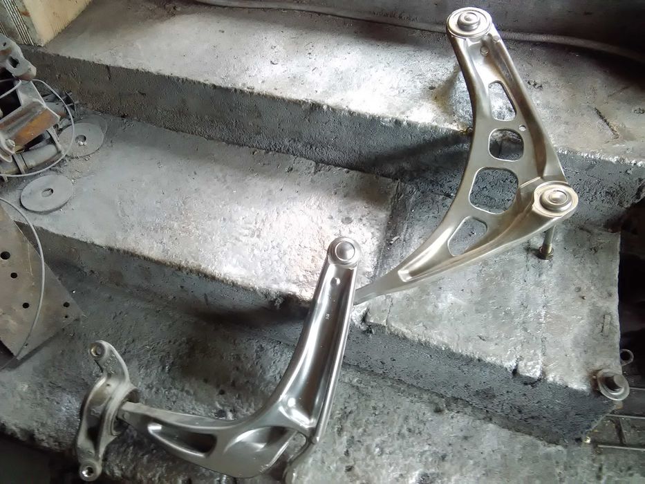 Носачи шарнирни болтове ремонтра рециклира възстановява