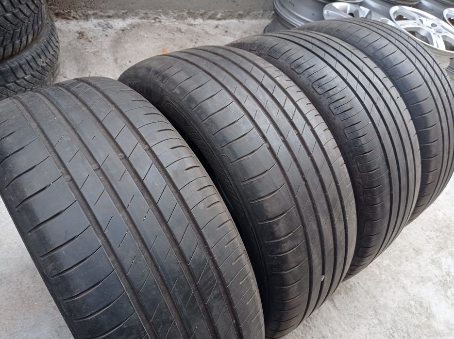 4бр 215/50 17 Goodyear Летни гуми -Внос от Австрия
