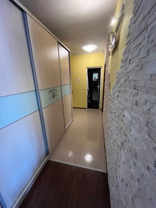 Продава се Тристаен апартамент в София, Дружба 1 - 74 кв.м за 1647 €/кв.м - Снимка #9