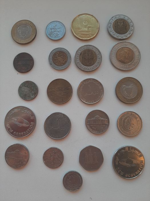 Монеты и купюры коллекция