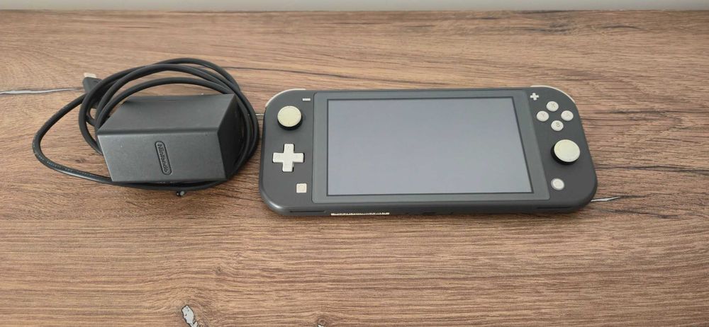 おもちゃ *New* Nintendo switch lite (charcoal color) Amazon.com: Nintendo Switch Lite - Gray : Electronics