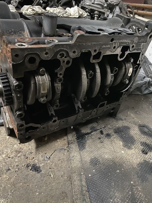 Motor vw audi 2.0 190 cp euro 6 an 2015