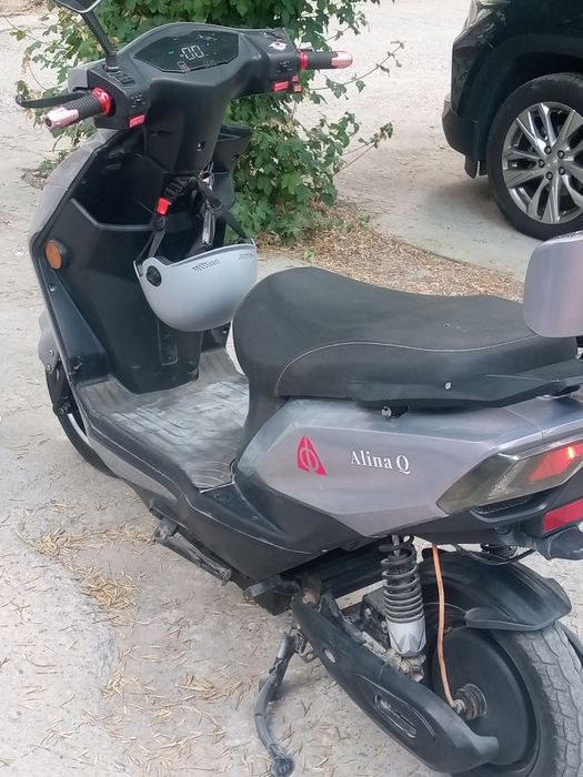 Продам скутер электрический