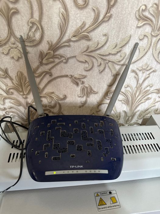 Wi Fi роутер sotiladi ishlidi