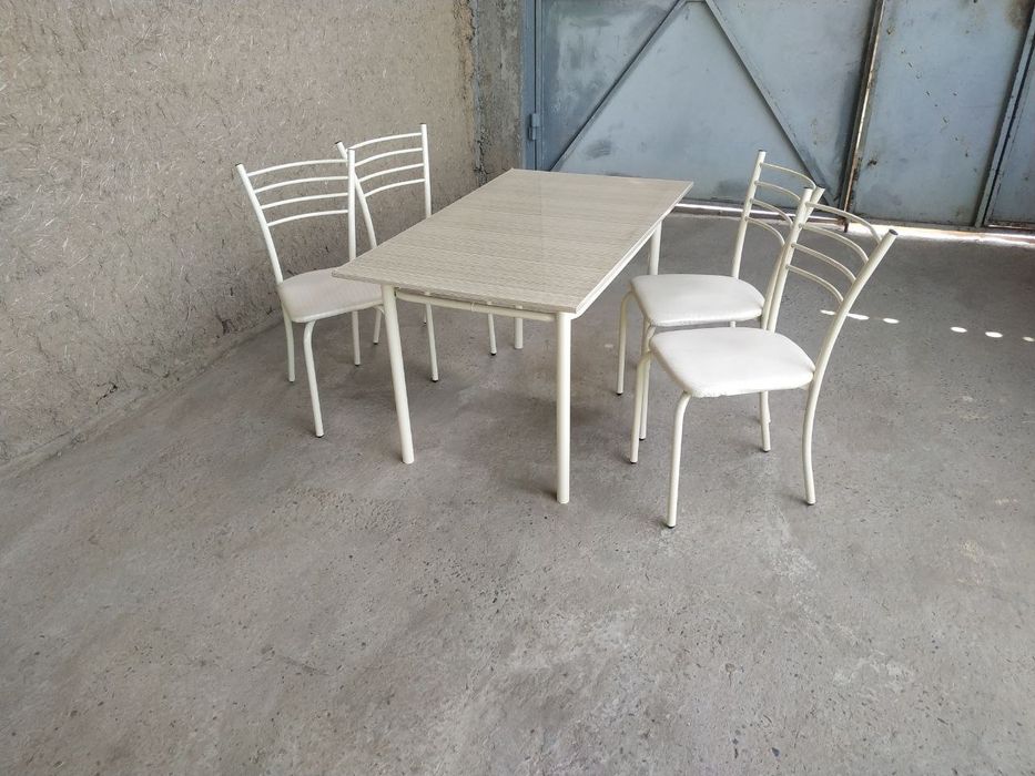 Кухонный Стол и Стулья