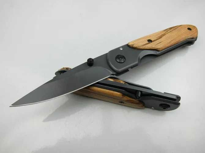 Cuțit pliabil de buzunar Benchmade DA44, mâner lemn și finisaj titan