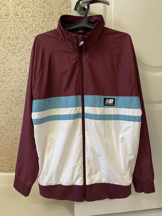 Ветровка new balance