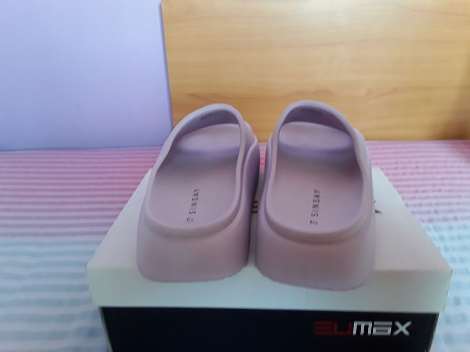 Vând Papucii Sinsay Mărimea 37  Italia