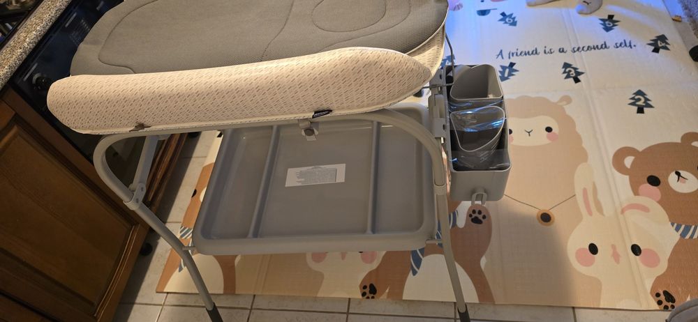 Masa de infasat + cadita  chicco 2 in 1