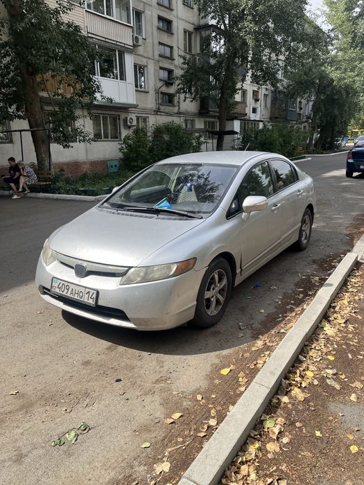 Продам машину Хонда цивик