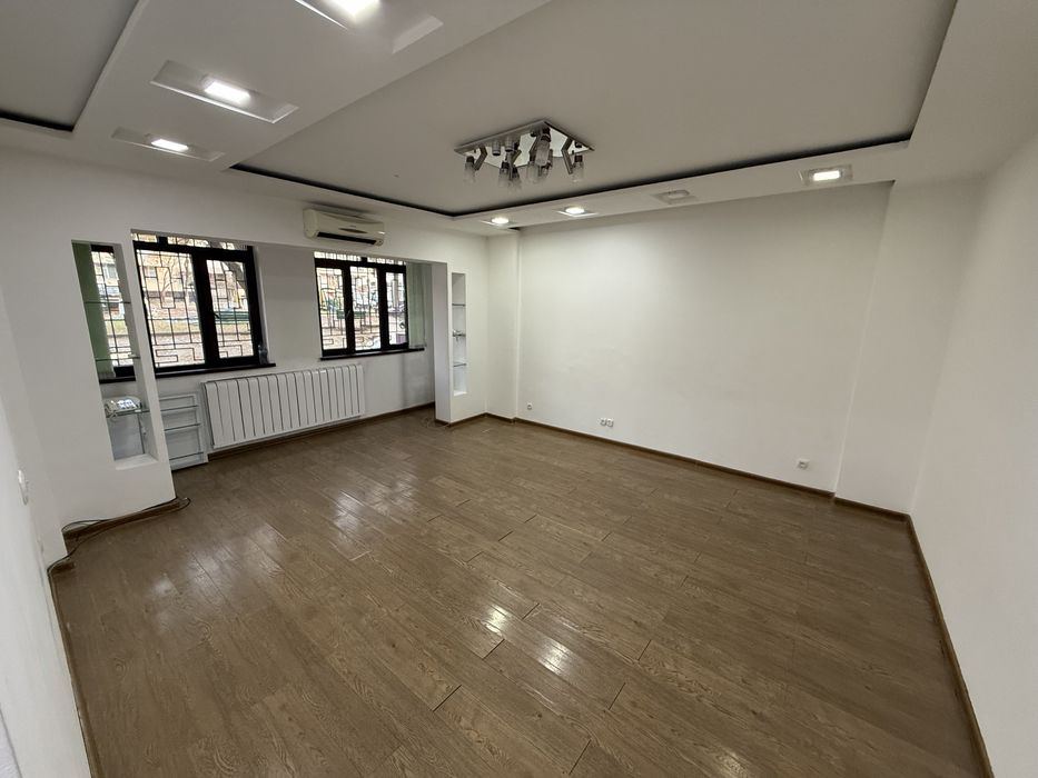 Сдаётся в аренду помещение под офис 60кв.м на шастры