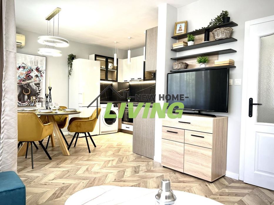 Продава се Тристаен апартамент в Пловдив, Христо Смирненски - 97 кв.м за 2526 €/кв.м - Снимка #1