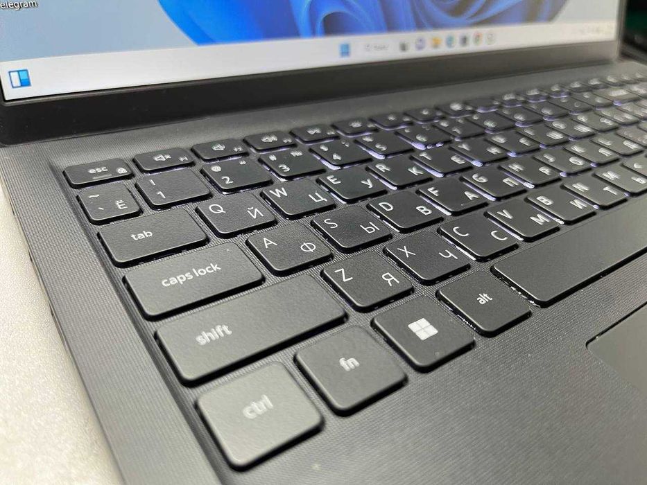 Мощный Шустрый Dell vostro Core i3-11*ОЗУ 8*SSD 512*