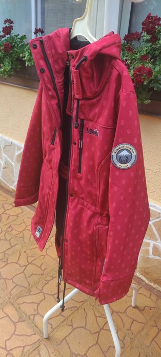 Дамско планинско яке