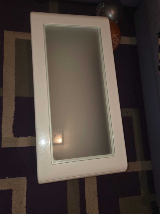 Продавам МДФ бяла маса