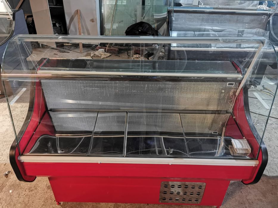 Vitrina frigorifica 140cm lungime 70cm latime / produs custom