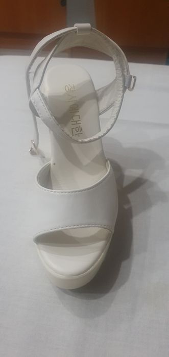 Босаножки женские