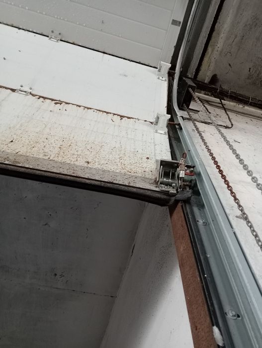 Ремонт Ворот секционных, Шлагбаум,Пульты