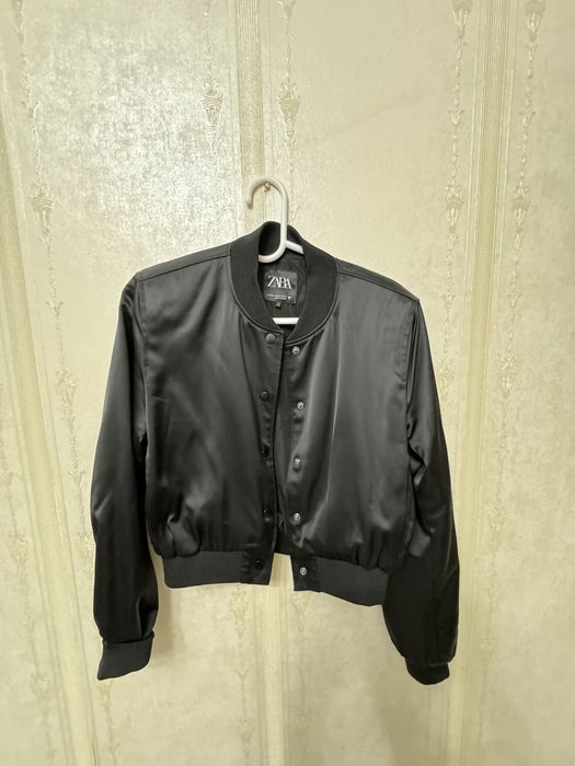 Бомбер Zara  черный