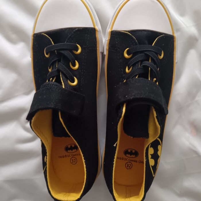 Vand pantofi sport, nr 32, NOI