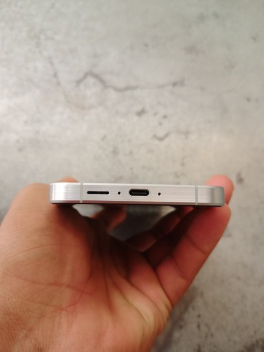 Samsung a 55 5G Yangi