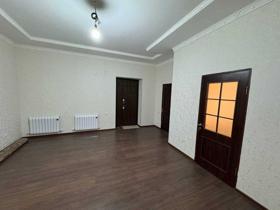 Namunali uy 6-sotok 4-xonali kottedj sotiladi