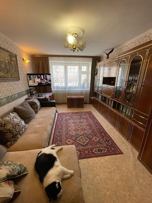 Продам 2 комн.район 1000 мелочей!