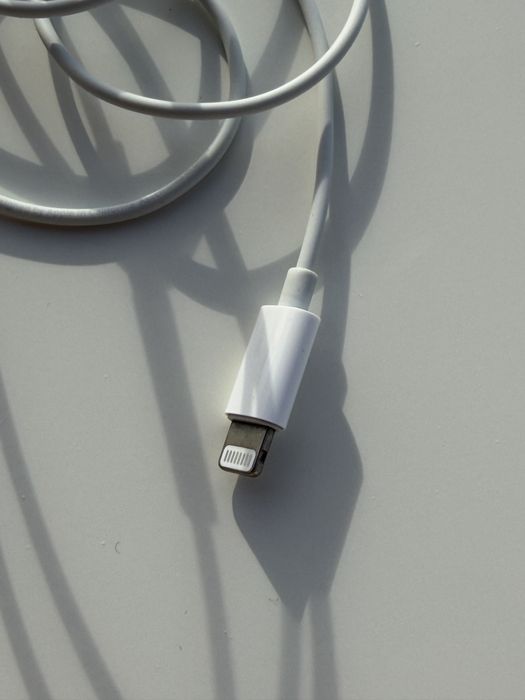 Căști cu fir EarPods Apple pentru iPhone cu lightning