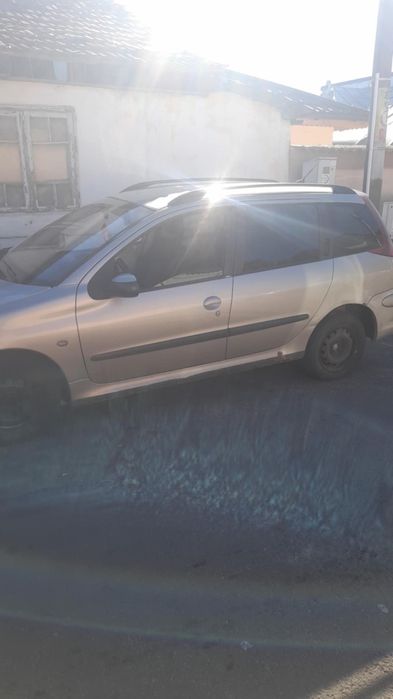 Vând Peugeot 206 sw