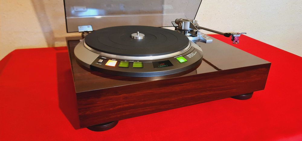 Denon DP-57L Servo-Controlled Direct-Drive Turntable