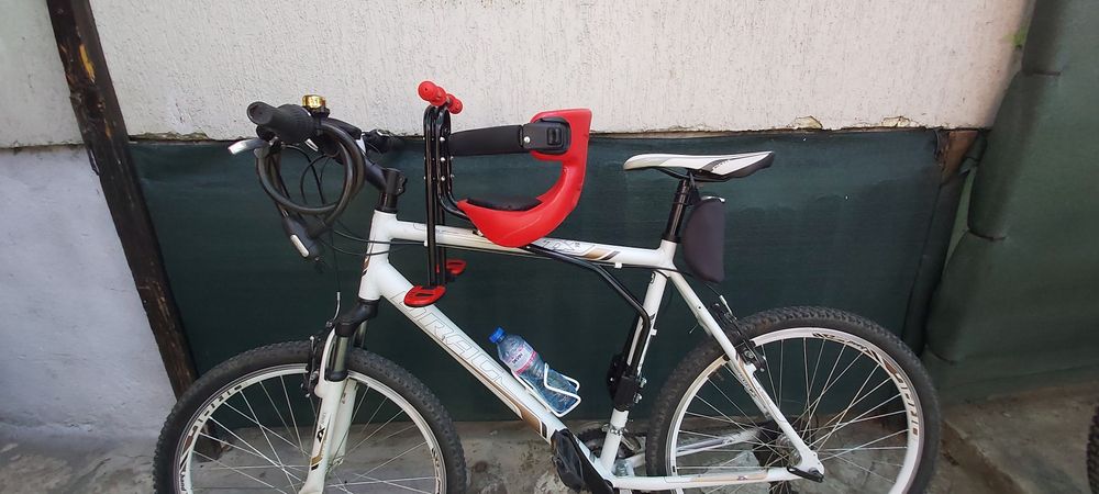 Детски  столчета за велосипед