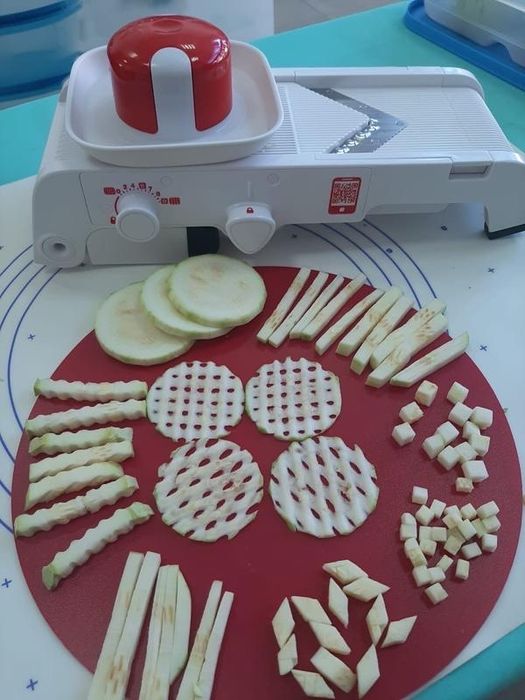 Tupperware овощерезка Мандолина , пластик, нерж.сталь