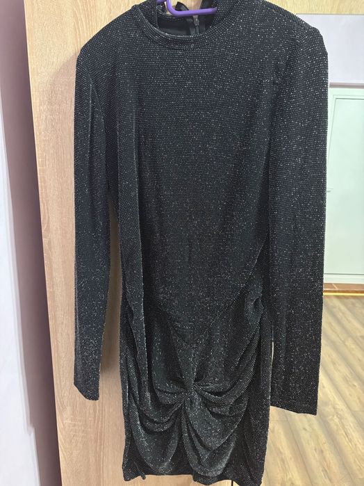 Роклите са обличани  веднъж