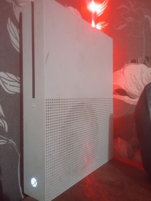 Xbox one S 500 gb