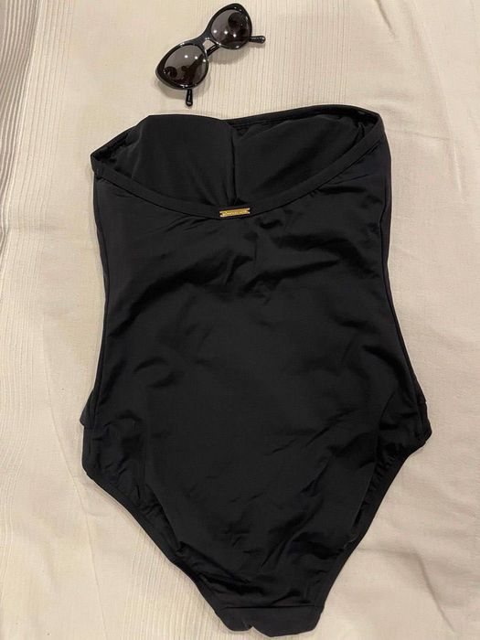 Новый Michael Kors купальник.