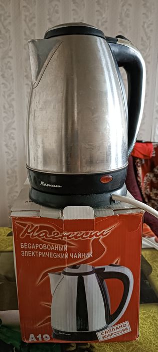 Электрочайники Aston и Магнит