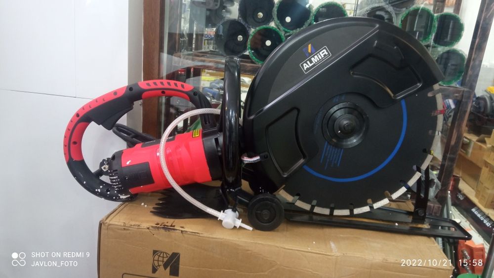 Beton kesish buzish va teshish xizmati. Almazni bur