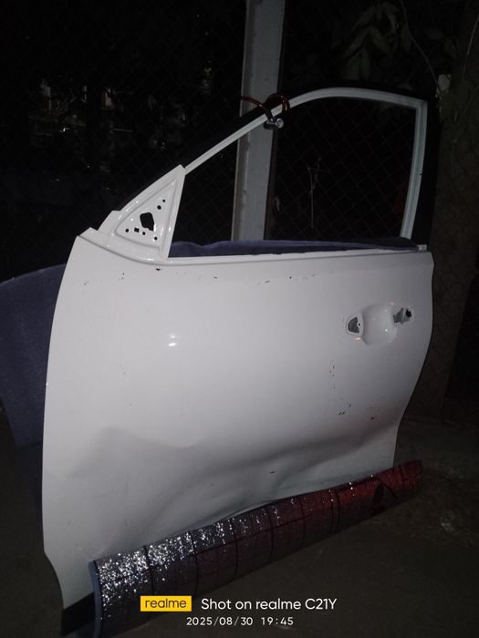 Дверь KIA Sonet б/у  левая передняя