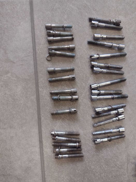 Обръчи,холдер,перчотки с лъгове, крачета,части за барабани